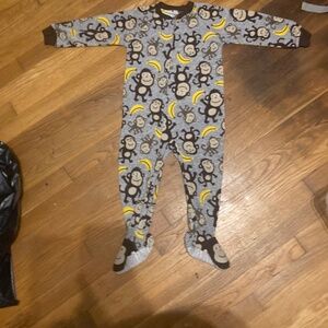 3T boys footed pj’s